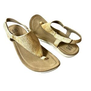 Abeo Bio.System Womens Sz 9.5N Gold Faux Leather Sling Back Thong Summer Sandals